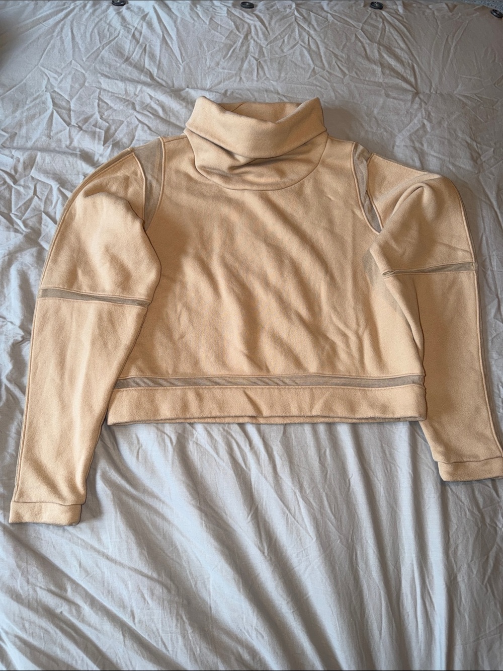 Alo turtleneck sweatshirt